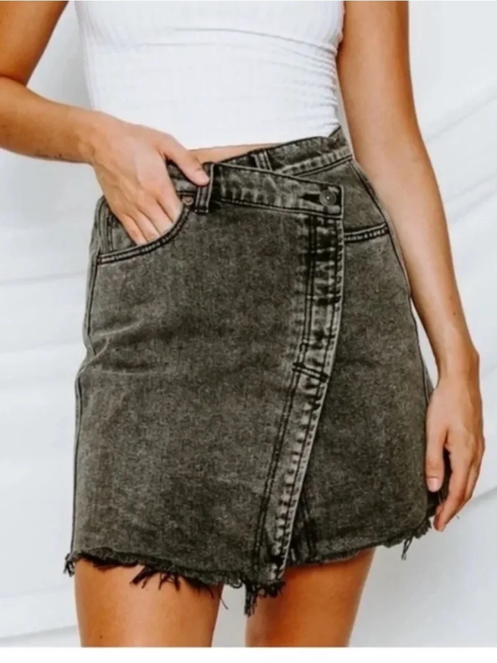Free People We the Free Parker Wrap denim jean skirt Black Raw Hem Womens 31 12